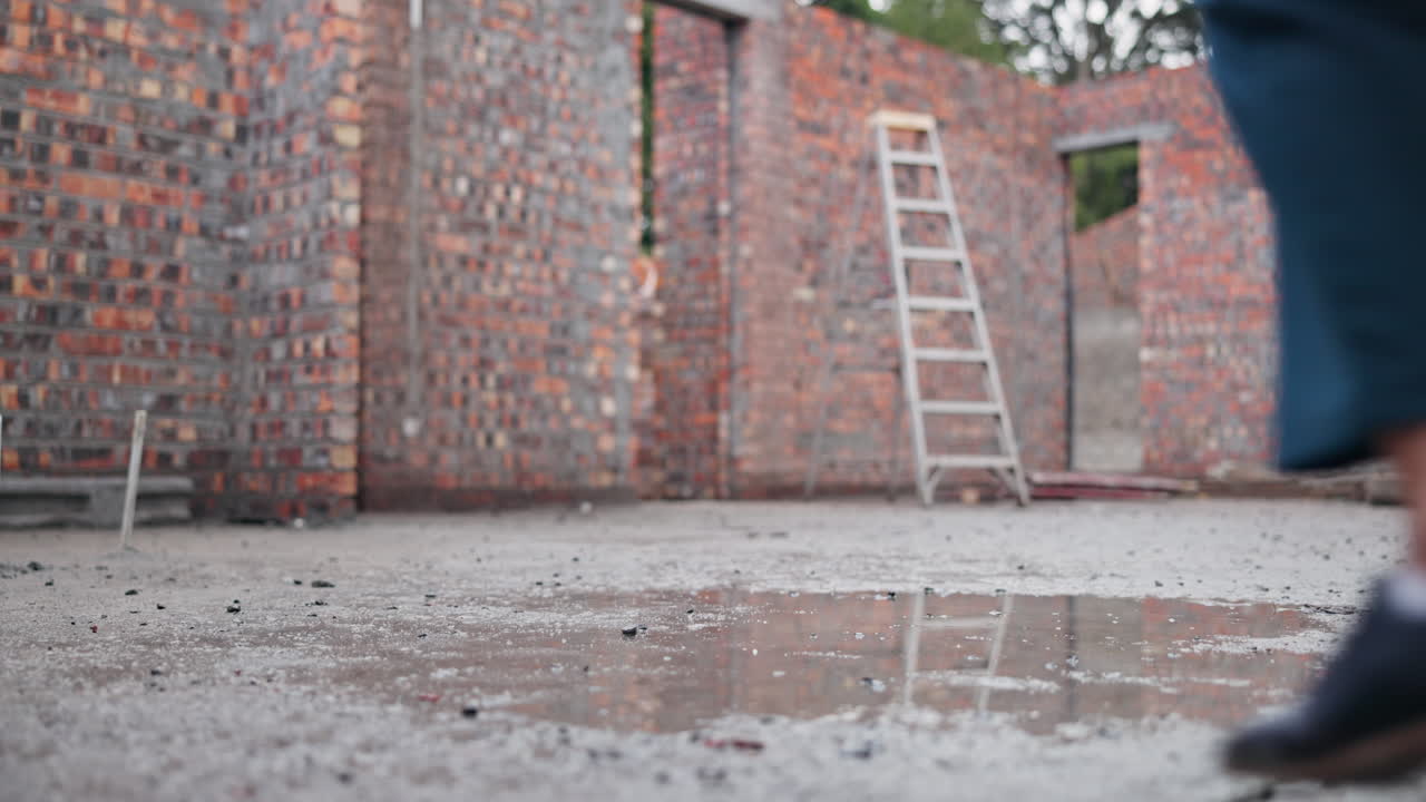 trabajadores de la construcción en un sitio de construcción