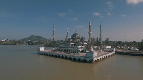 la mezquita de cristal.