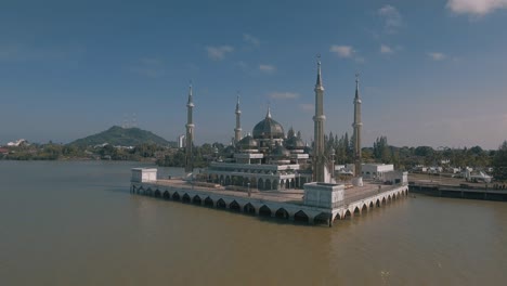 crystal mosque.