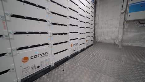 由corvus energy製造的船舶電池架 - 電氣綠色海上工業 - 從近距離到概述