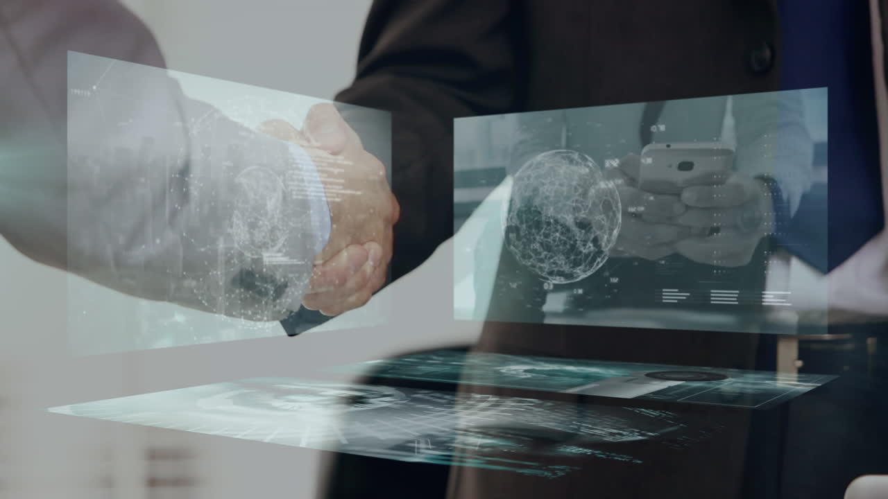 animación del procesamiento de datos sobre hombres de negocios caucásicos que se dan la mano