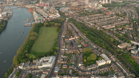 Toma-Aérea-Sobre-East-Putney-Wandsworth-West-London