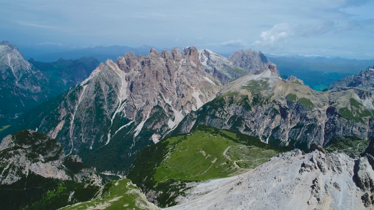 parque natural nacional de tre cime en los alpes dolomitas. la hermosa naturaleza de italia.