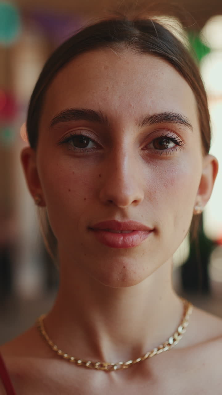 retrato de una mujer sonriente