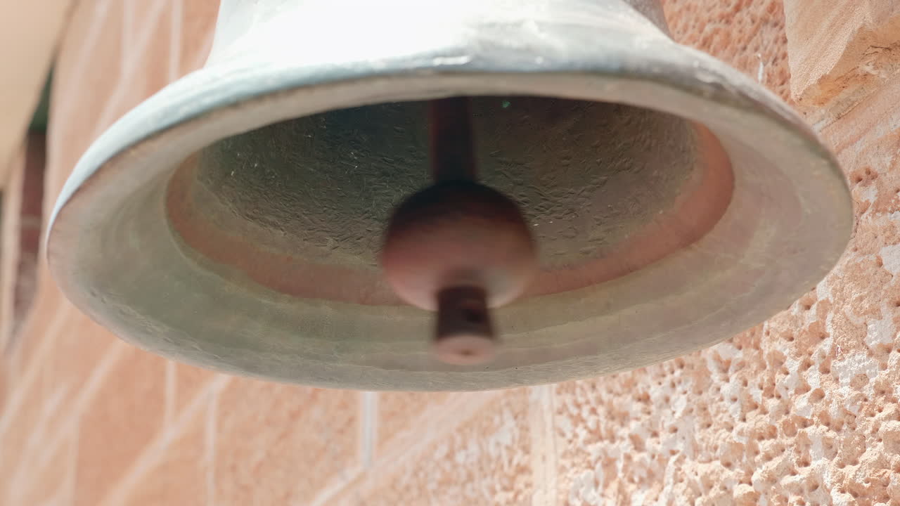 오래 된 감옥 종 손 울리는 박물관 호주 시드니