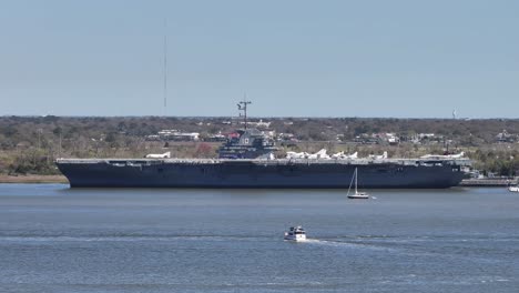 uss yorktown cv-10 charleston puerto de carolina del sur museo naval y aeroespacial