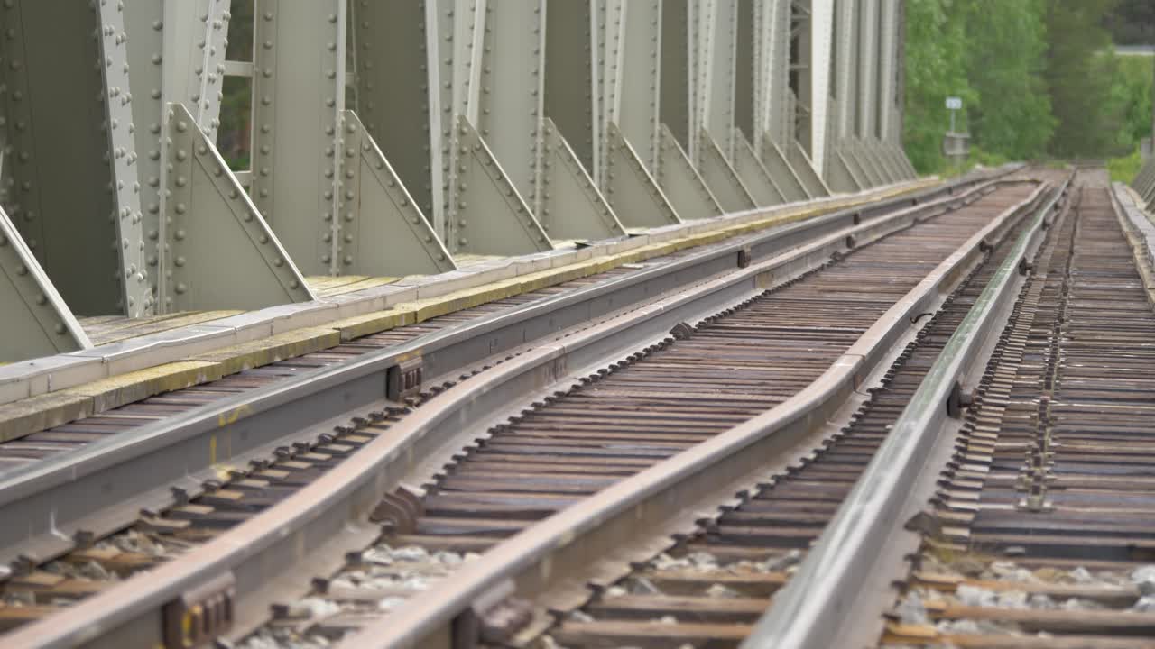 빈 스칸디나비아 철도의 느린 패닝 샷