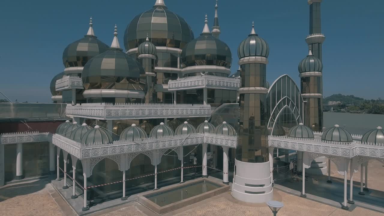 la mezquita de cristal.