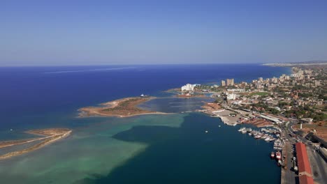 aerial 4k famagusta 성벽 도시, 오래된 도시 및 북 키프로스의 varosha 풍경