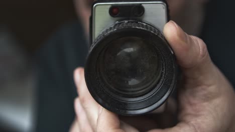 disparar con una cámara de 8 mm