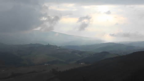 Eine-Schöne-Aussicht-Von-Einer-Bergstation