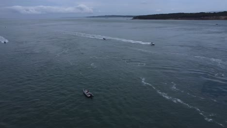 powerboat-racing-at-Hurst-Castle