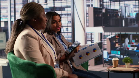 businesswomen in meeting