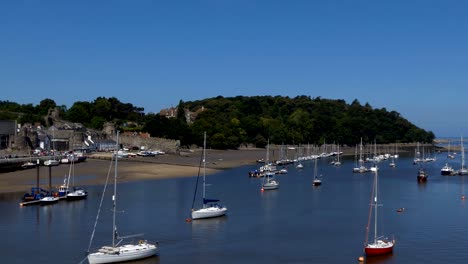 panorama del estuario del río conwy