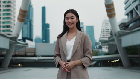 businesswoman in city