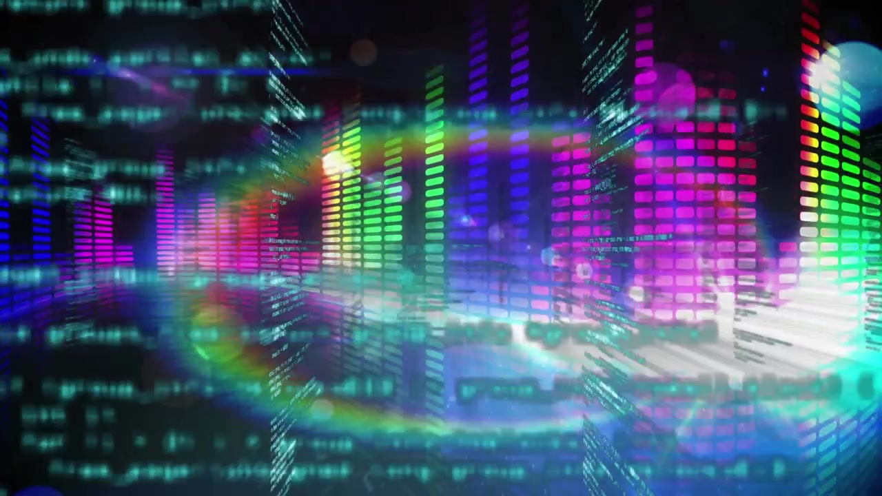 Animazione di elaborazione dati e bagliore lente arcobaleno su equalizzatore musicale su sfondo nero.