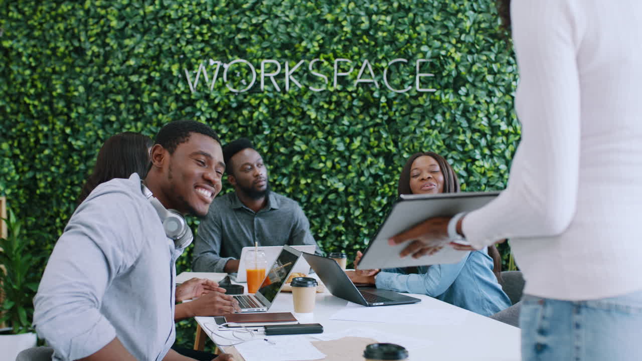 Presentation, meeting and business black people