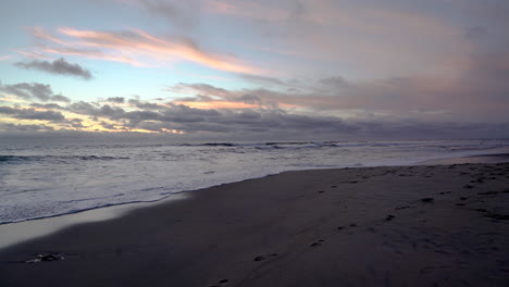 Una-Hermosa-Puesta-De-Sol-En-Una-Playa-En-Encinitas,-California