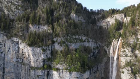 Seerenbachfälle-Wasserfall-Aufnahme-Amden-St