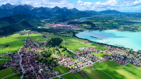 Panorama-Aus-Der-Luft-Forggensee-Und-Schwangau,-Deutschland,-Bayern