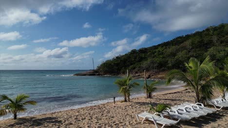 Antigua-Und-Barbuda_Drohne-Hawksbill-Bay