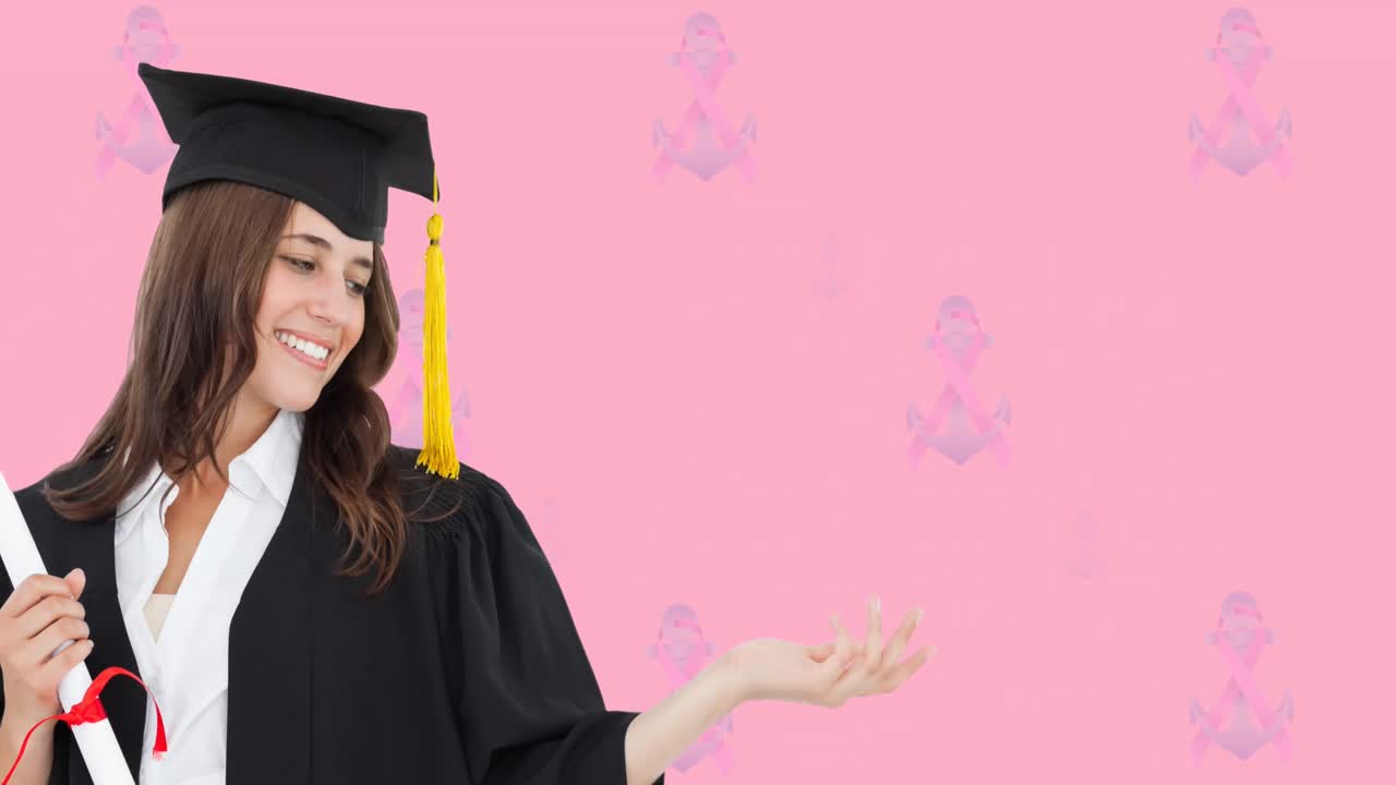 animación de concienciación sobre el cáncer de mama texto sobre una mujer caucásica sonriente con vestido de graduación