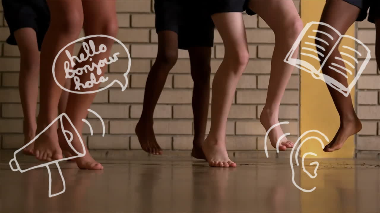 다양한 학교 학생들이 운동하는 학교 물건 아이콘의 애니메이션