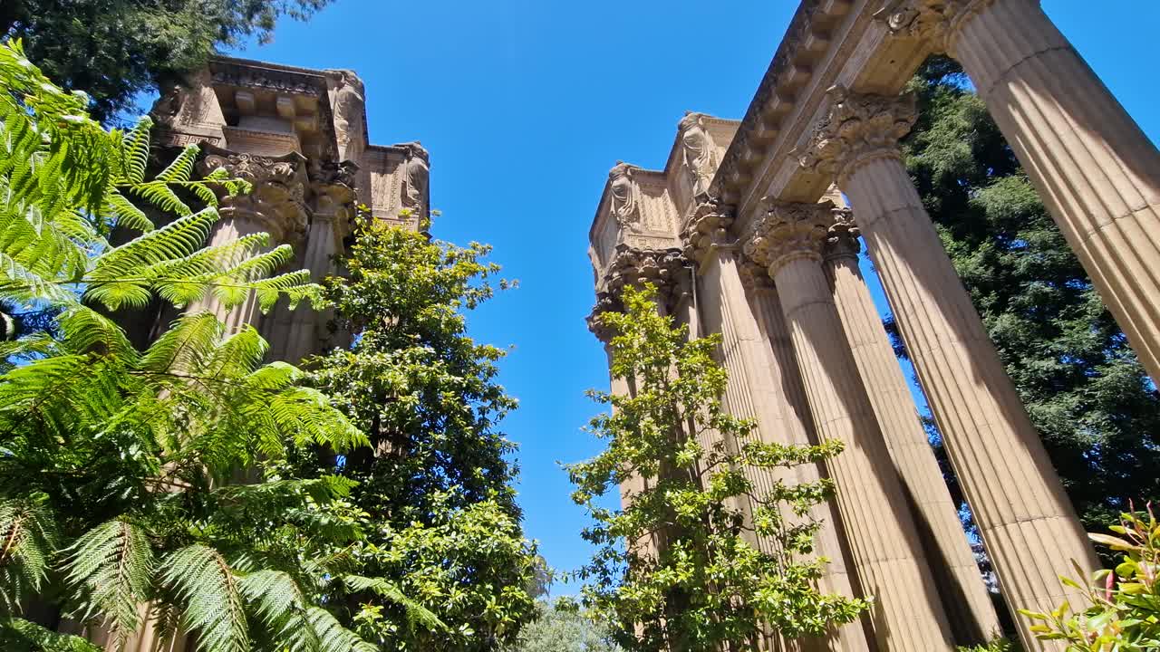 Palace of Fine Arts, Landmark of San Francisco, California USA on Sunny Day