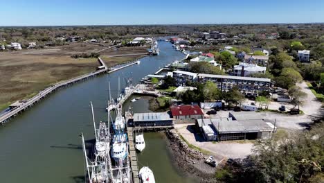 Hohe-Luftaufnahme-über-Shem-Creek-Charleston,-South-Carolina