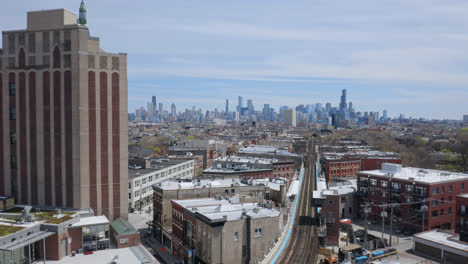 Vista-Aérea-De-La-Ciudad-Más-Poblada-De-Chicago-En-Los-U.