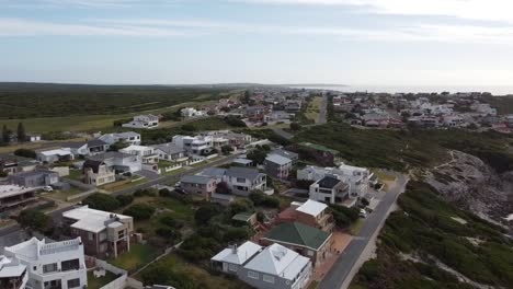 Gaansbay-En-La-Costa-De-Sudáfrica-En-Drone