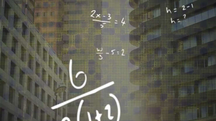 Animazione di equazioni matematiche e un motivo astratto su edifici sullo sfondo.