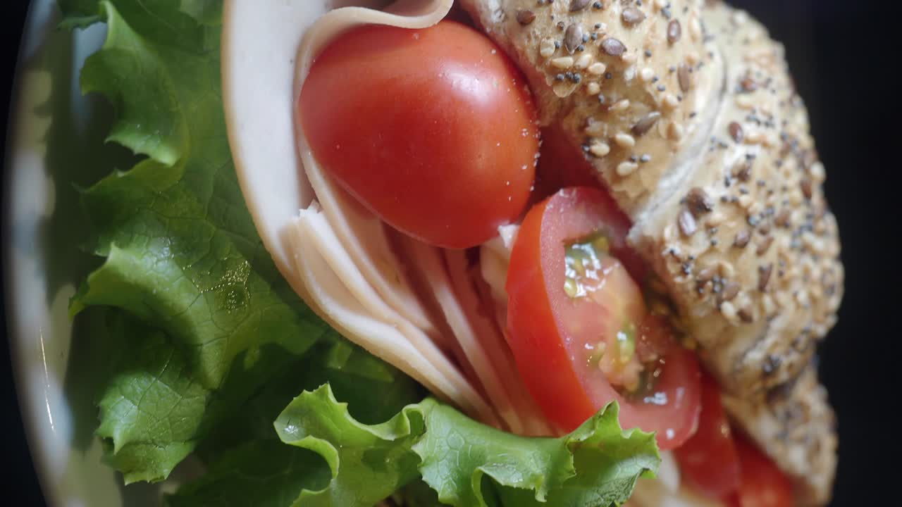 Turkey and Tomato Sandwich