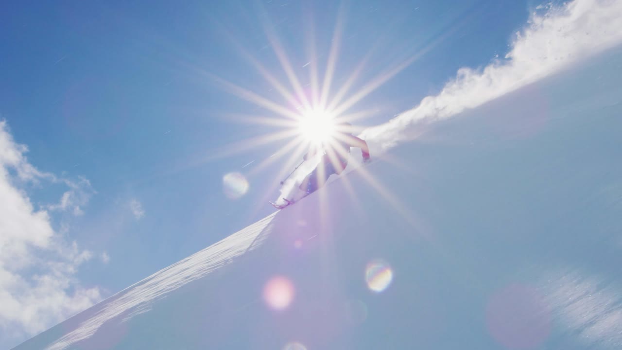 파우더는 빛에 변합니다.