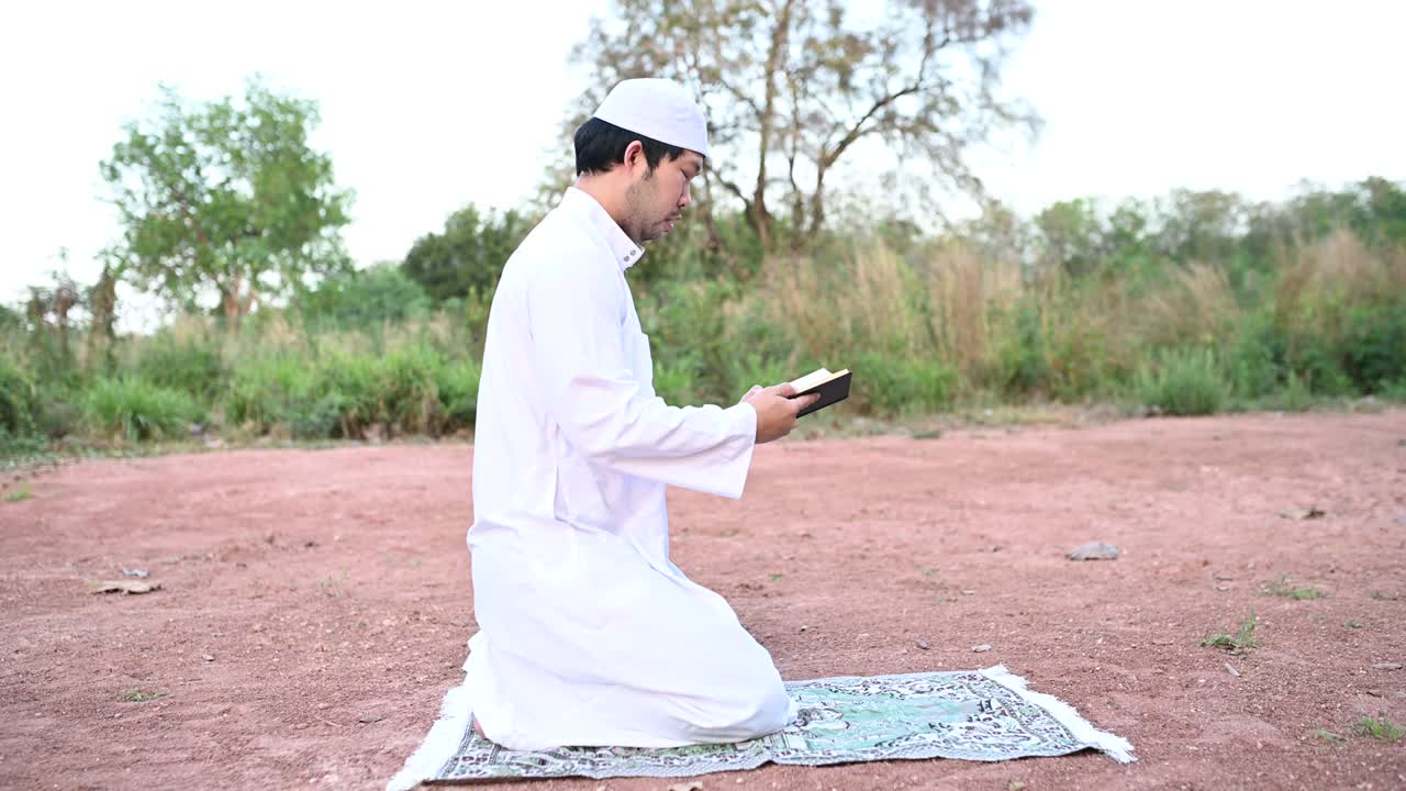 실루 젊은 아시아 무슬림