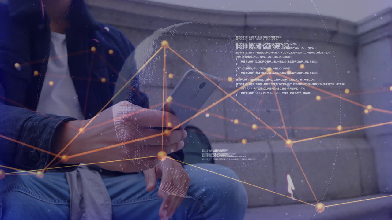 animación del procesamiento de datos y el mundo sobre el hombre biracial usando un teléfono inteligente