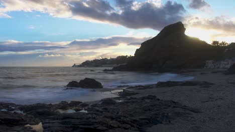 Langzeitbelichtung-Im-Zeitraffer-An-Der-Playa-Penon-Del-Cura,-Südspanien