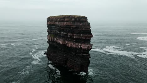 Dramatic-scene-of-Downpatrick-Head-sea-stack-in-county-Mayo-Ireland