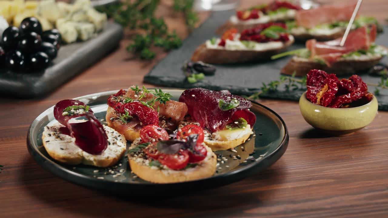 Delicious Appetizers with Cheese, Grapes, and Prosciutto