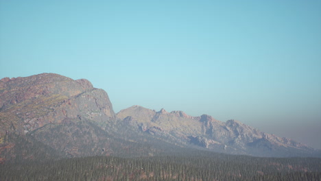 Aéreo-Montañas-Rocosas-Paisaje-Panorama