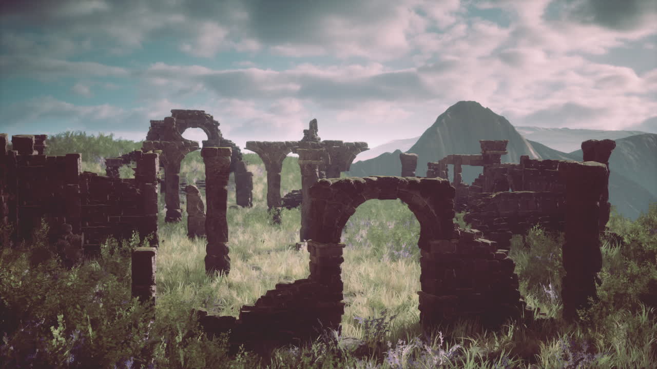 antiguas ruinas de piedra en las montañas