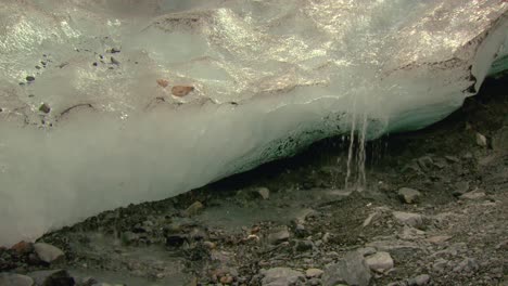 Schmelzendes-Gletschereis-In-Alaska