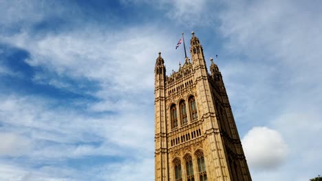 Timelapse-of-British-Parliament,-London-UK