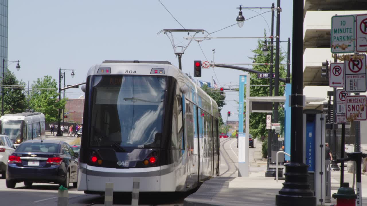Beautiful Kansas City street car stop in the summer.