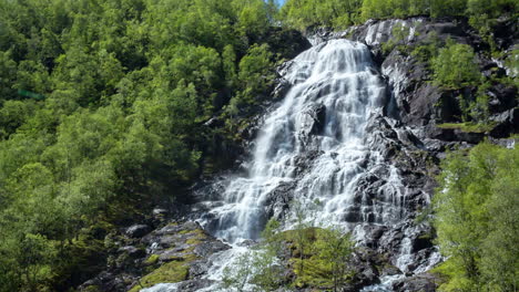 Bratlandsdalen-Flesaafossen-Waterfall-l,-Norway