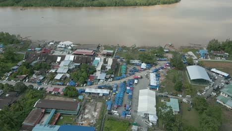 Vista-Por-Drones-De-La-Ciudad-De-Lingga,-Sri-Aman-Sarawak,-Malasia