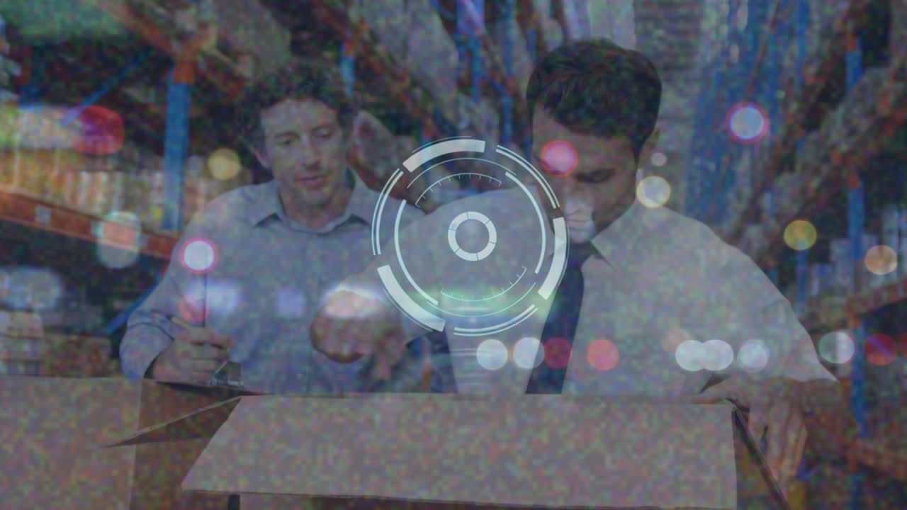 animación de escaneo de alcance y paisaje urbano sobre trabajadores caucásicos en un almacén