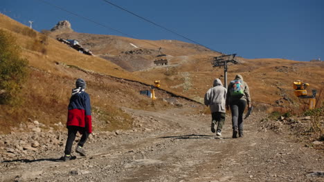 excursiones familiares en las montañas