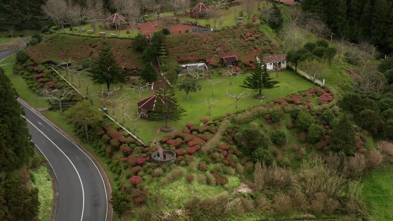 Track in Miradouro do Pôr-do-Sol, Sao Miguel, Portugal
