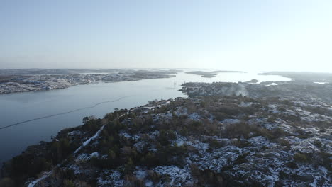 Drohnenblick-über-Die-Inselgemeinde-Öckerö-Im-Göteborger-Schärengarten,-Schweden